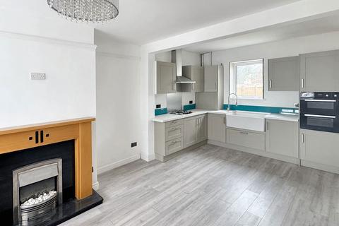 Baguley Avenue, Widnes
