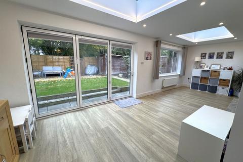 undefined, Watlow Gardens, Buckingham MK18