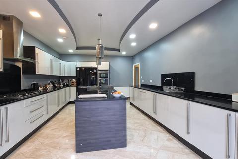 5 bedroom semi-detached house for sale, Alcester Road, Wythall
