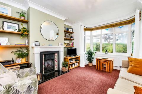 4 bedroom semi-detached house for sale, Galtres Avenue, York