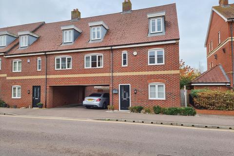 4 bedroom townhouse for sale, Brooklands Avenue, Wixams, Bedfordshire, MK42