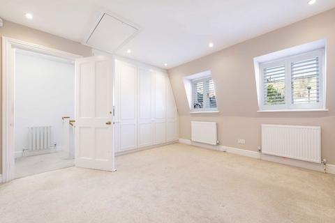 6 Walpole Mews, London, NW8 6EZ