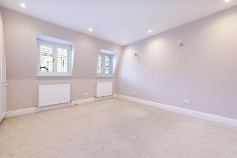 6 Walpole Mews, London, NW8 6EZ