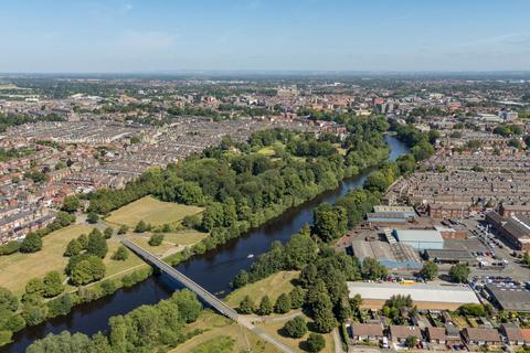 3 bedroom detached house for sale, Moorland Road, York YO10