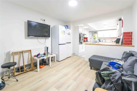 6 bedroom house to rent, Teignmouth Road, Birmingham B29