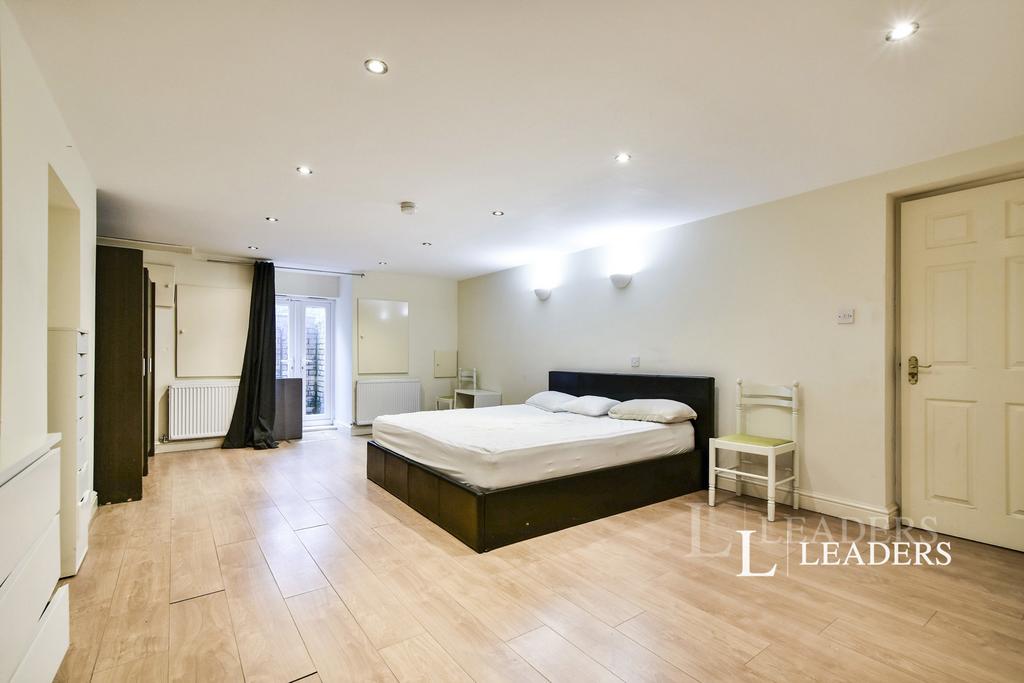 Master Bedroom 2