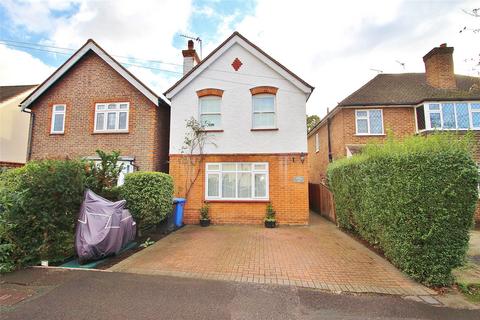 Russell Road, Horsell GU21