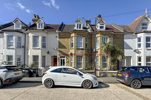 5 bedroom terraced house for sale, Bayford Road, Littlehampton BN17