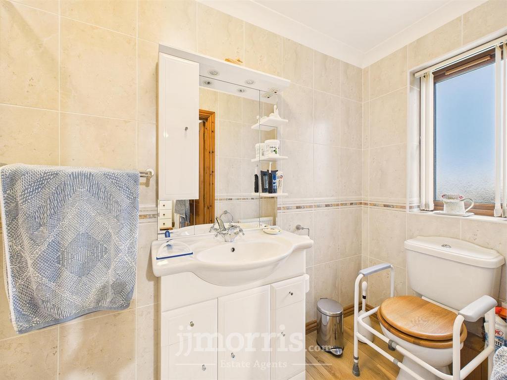 CAM05297 G0-PR0101-STILL028.jpg