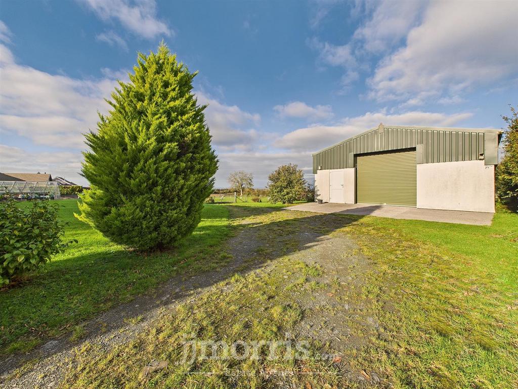 CAM05297 G0-PR0103-STILL007.jpg