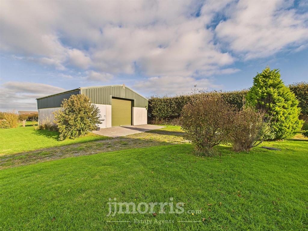 CAM05297 G0-PR0103-STILL008.jpg