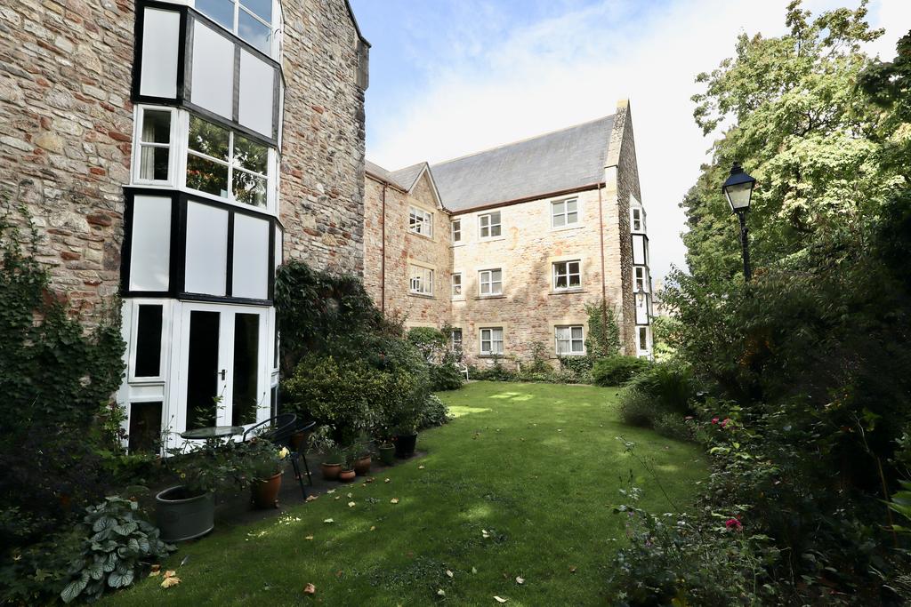Garden and rear elevation