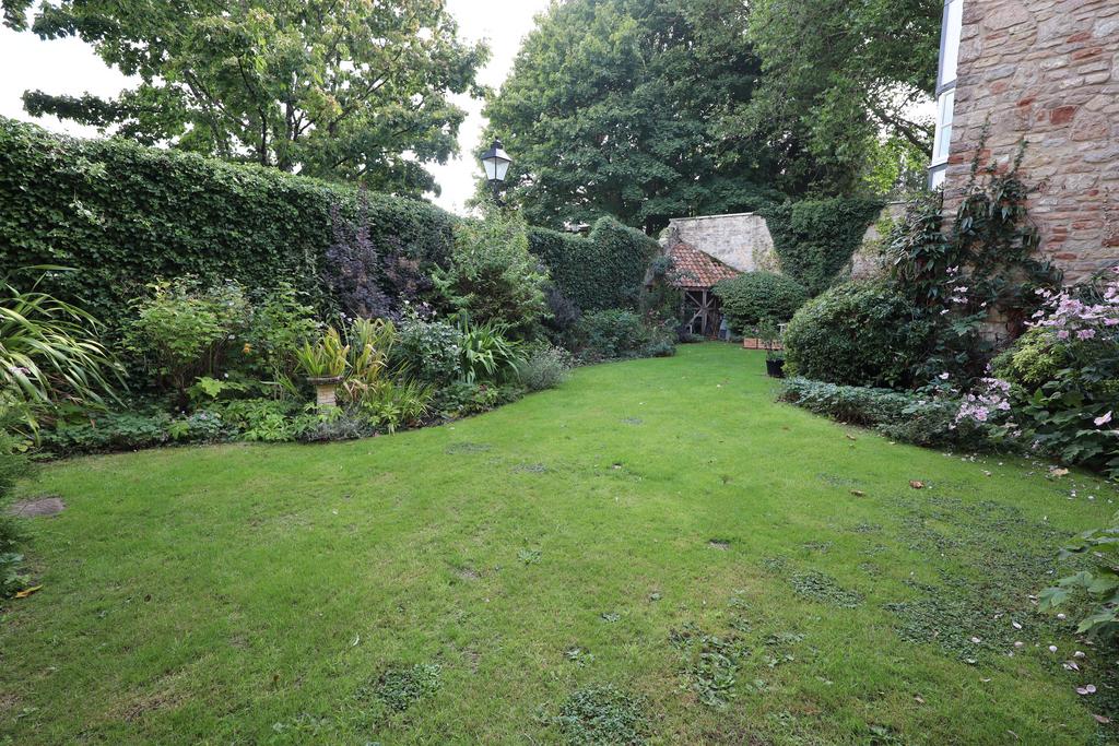 Communal garden