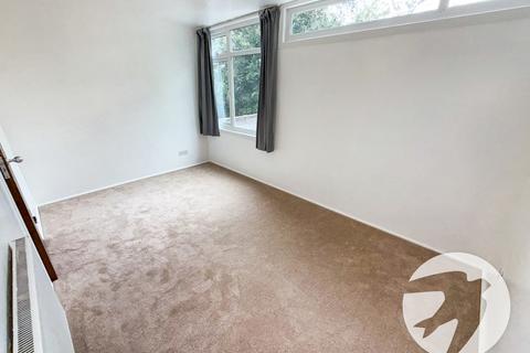 4 Moat Court, London, SE9 5QD