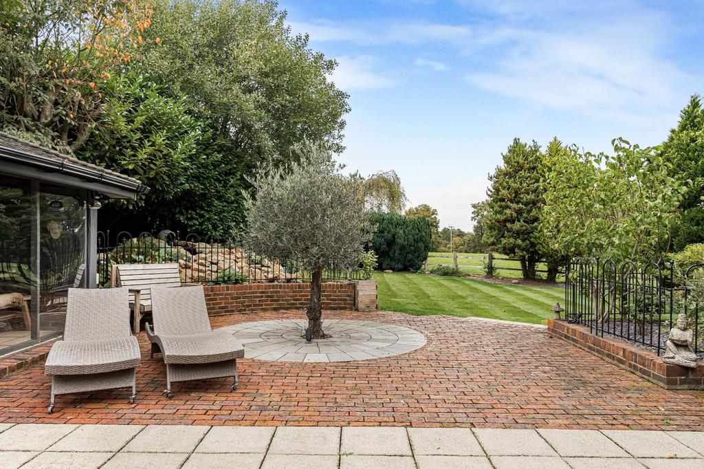 Garden Terrace