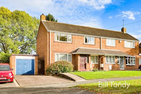 Dimbles Lane, Lichfield, WS13