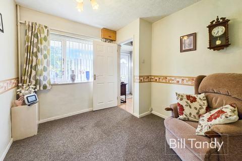 3 bedroom semi-detached house for sale, Dimbles Lane, Lichfield, WS13