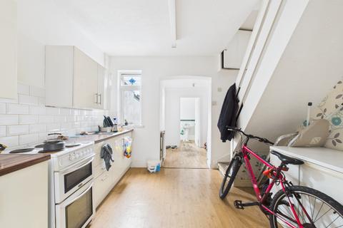 2 bedroom terraced house for sale, Carlton Avenue, Delhi Street, Hull, HU9 5QS