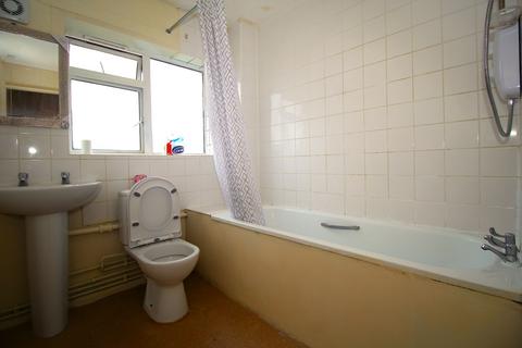 undefined, Upminster Road South, Rainham RM13