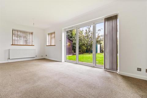 22 Hurley Road, Worthing, BN13 2PB