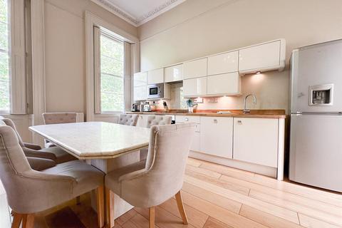 3 bedroom apartment to rent, Bayshill Road, Montpellier GL50 3AY
