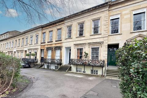 3 bedroom apartment to rent, Bayshill Road, Montpellier GL50 3AY