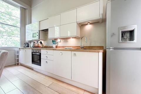 3 bedroom apartment to rent, Bayshill Road, Montpellier GL50 3AY