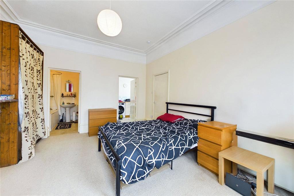 Lounge/Bedroom