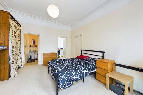 Studio to rent, London Road, Newbury, Berkshire, RG14