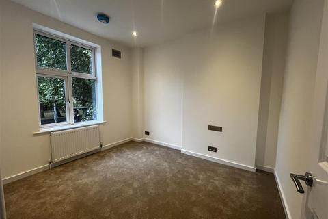 2 bedroom apartment to rent, Brixton Hill, London SW2