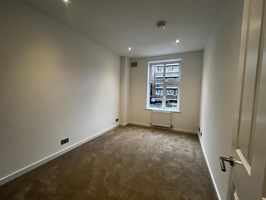 Effra Court, Brixton – Eden Harper
