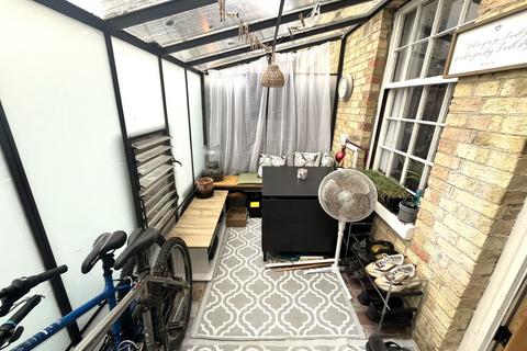 2 bedroom semi-detached house for sale, Chatteris PE16