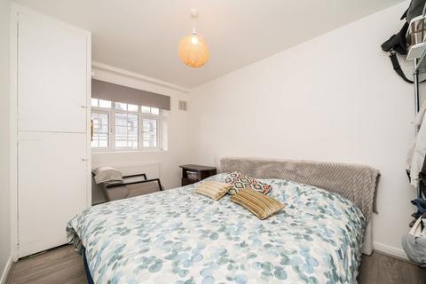 1 bedroom flat for sale, Streatham Close, London SW16