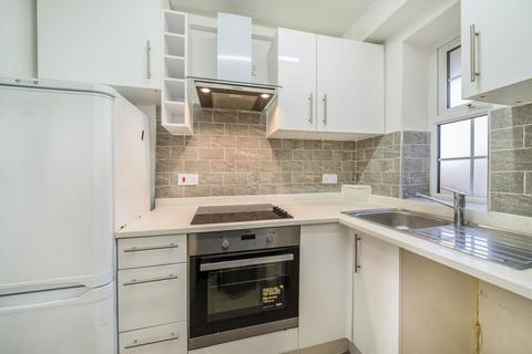 1 bedroom flat for sale, Streatham Close, London SW16