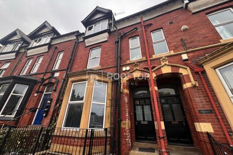 4 bedroom house to rent, Regent Park Avenue, Leeds LS6