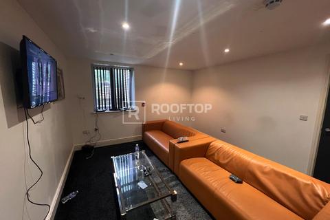 4 bedroom house to rent, Regent Park Avenue, Leeds LS6
