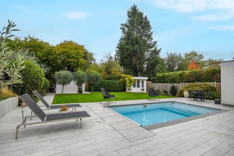 5 bedroom detached house for sale, Thorndon Approach, Herongate, Brentwood, CM13