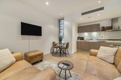 2 bedroom flat for sale, Grosvenor Waterside, Chelsea, London, SW1W