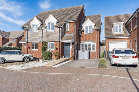 4 bedroom semi-detached house for sale, Thistle Drive, Whitstable