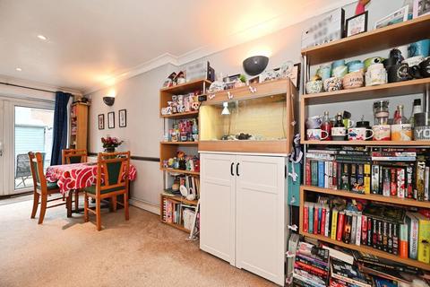 undefined, Arnett Avenue, Wokingham RG40
