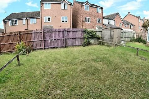 4 bedroom semi-detached house to rent, Chervil Close, Manchester