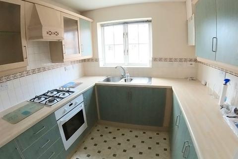 4 bedroom semi-detached house to rent, Chervil Close, Manchester