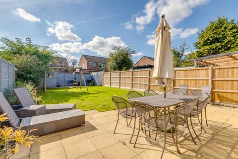4 bedroom semi-detached house for sale, Milton View, Hitchin