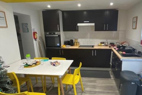 5 bedroom house share to rent, 24 Winston Avenue