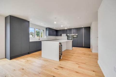 5 bedroom barn conversion for sale, Doddinghurst Road, Brentwood