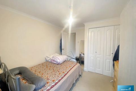 undefined, Elm Cottages, Ringwood