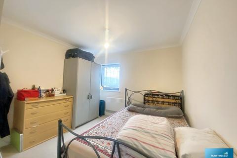 undefined, Elm Cottages, Ringwood