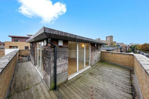 undefined, Gunmakers Lane, London E3