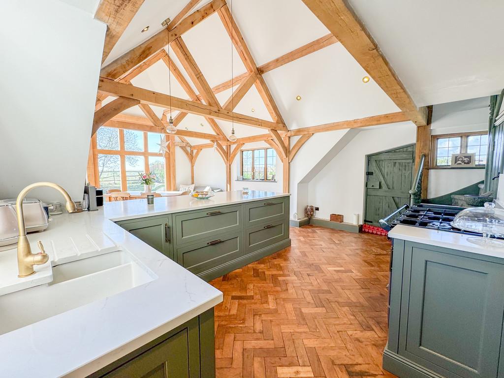 Kitchen area 2