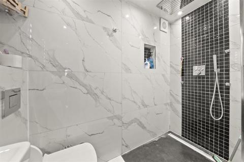 26 Westacott, Hayes, UB4 8AQ